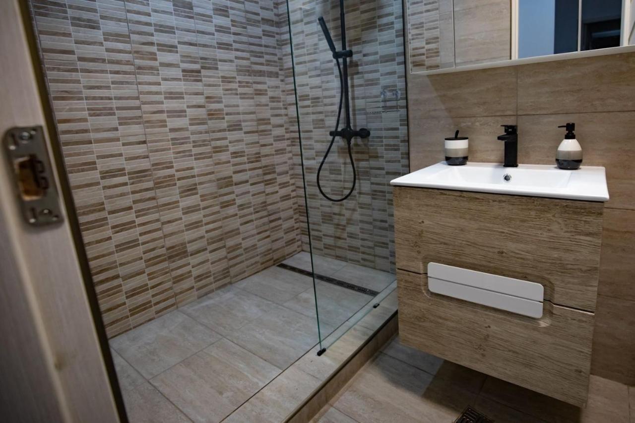Apartament Natalia Tîrgu Ocna Esterno foto